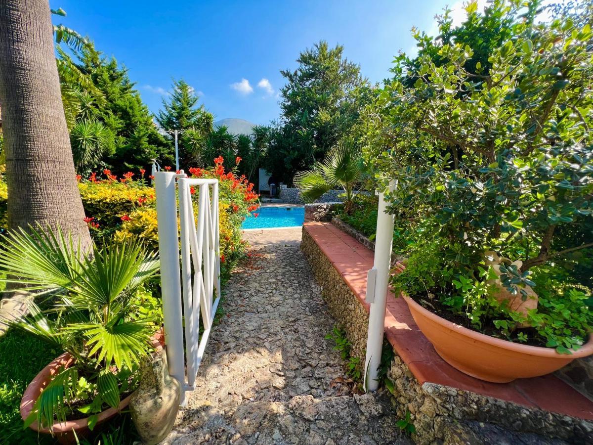 Villa Talia Carini Esterno foto